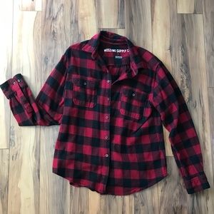 Men’s plaid shirt